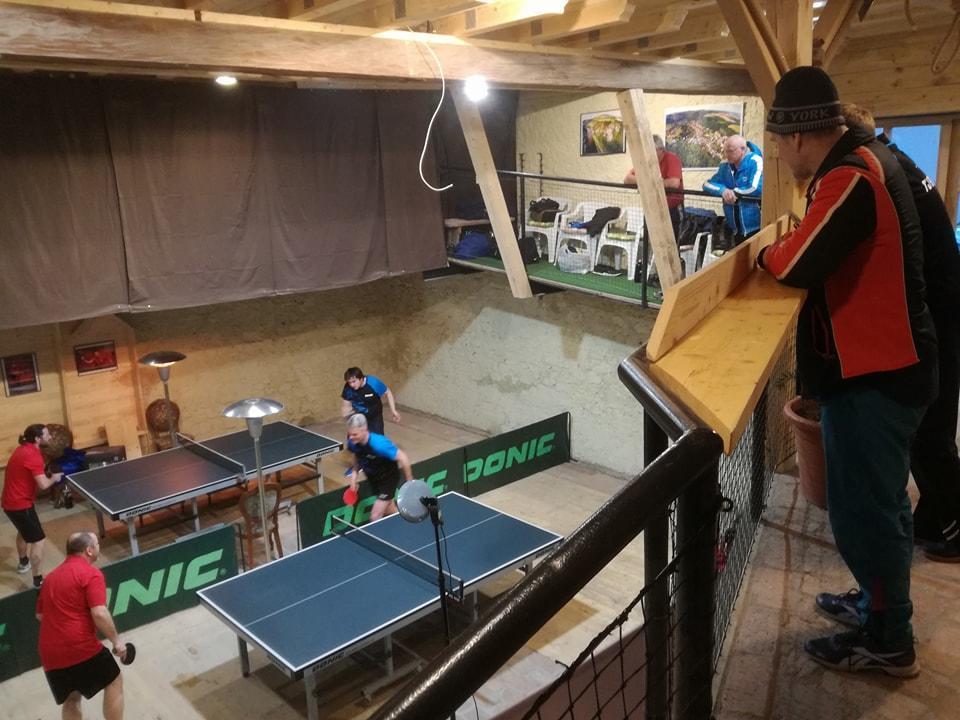 Restaurace a penzion U Lva Karlštejn Esterno foto